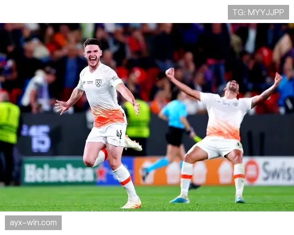 西汉姆联欧战征程回顾：挑战与荣耀交织的欧洲赛场之旅