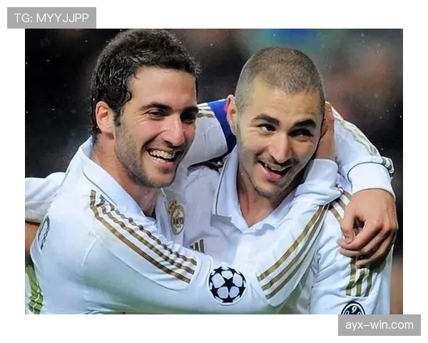 本泽马 vs 伊布：终结效率与战术角色差异