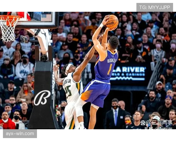 比尔对阵掘金单打较上季更偏拉开空间提升三分效率