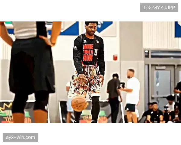 欧文利用挡拆创造机会提升球队关键时刻得分效率