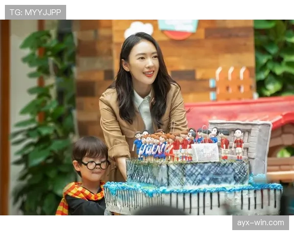 袁悦训练完直接拎爱马仕去吃火锅？